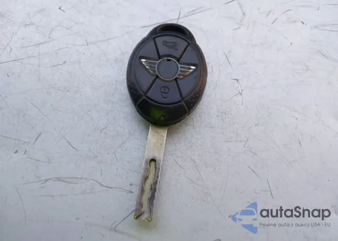 2006 Mini Cooper S из США, поврежденный, VIN WMWRE33516TL24953